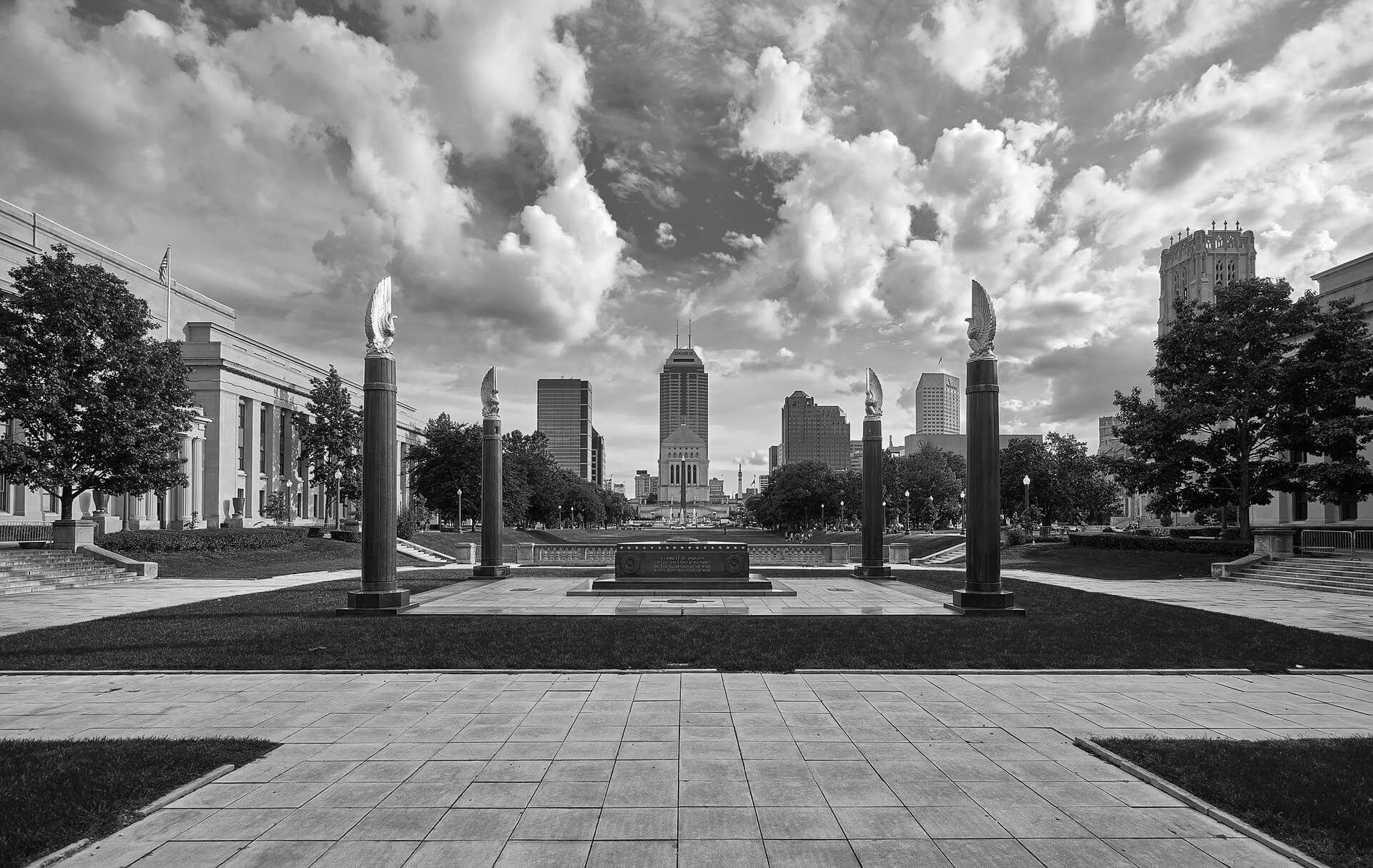 Jeff Jinks Law - Indianapolis Real Estate Attorney - Home Page - Picture of Indianapolis Momument(1)